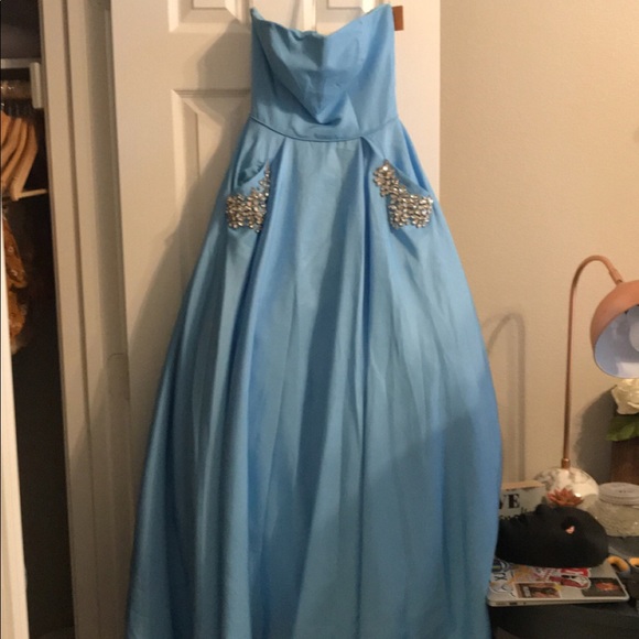 Sherri Hill Prom Dress - Picture 3 of 3